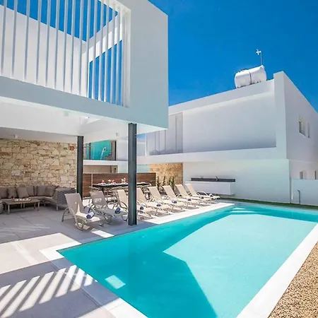 Nissi Cube 2 Kb2 Villa