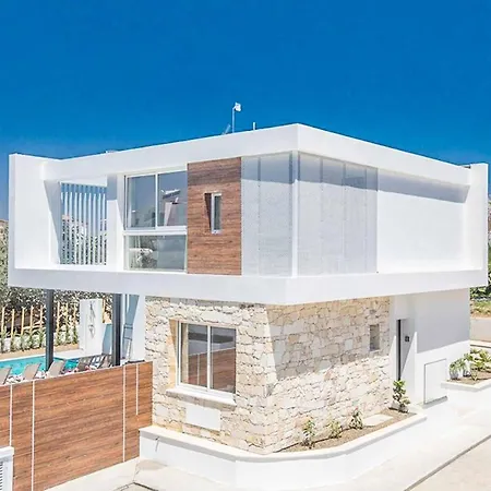 Nissi Cube 2 Kb2 * Ayia Napa
